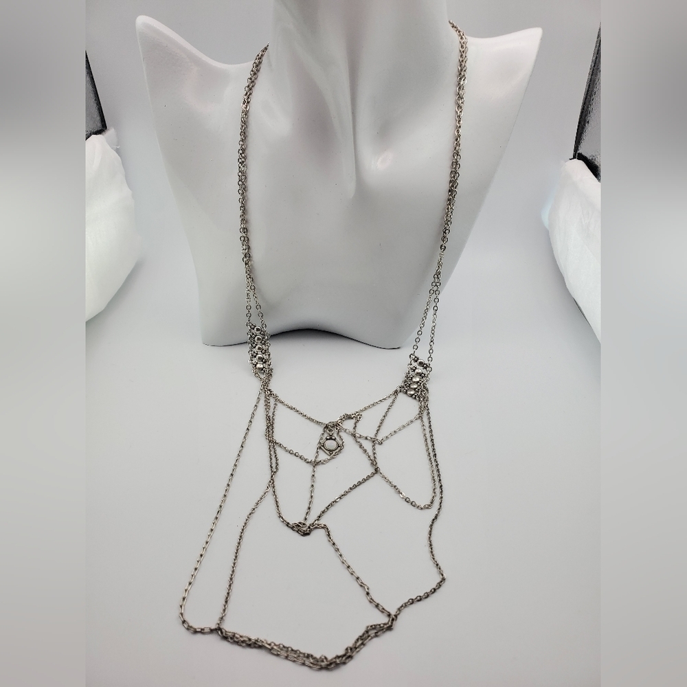 American‎ eagle Chainmail Moonstone webbed necklace N1501